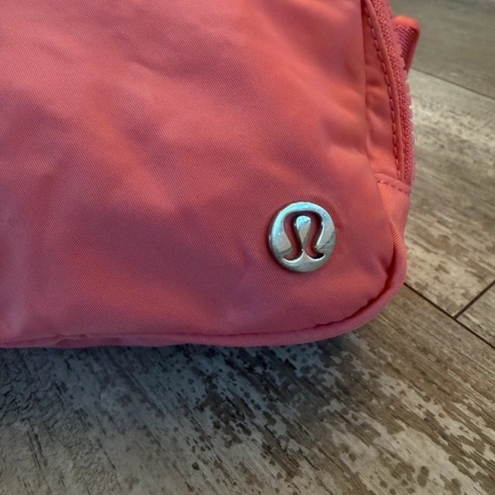 lululemon Coral Pink Crossbody Pouch - Picture 3 of 5